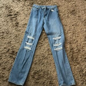 Shein Women’s jeans size 2. Great condition.